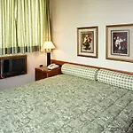 Aparthotel Tulip 3*
